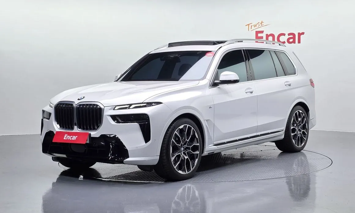 BMW X7 — фото 1