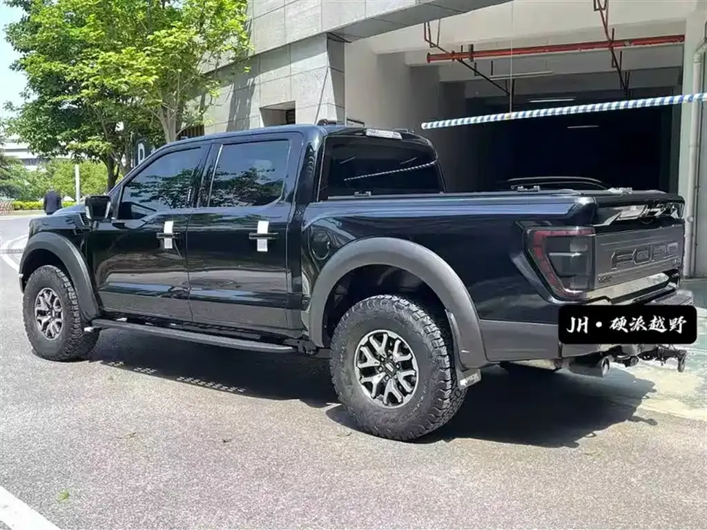Ford F-150 Raptor — фото 8