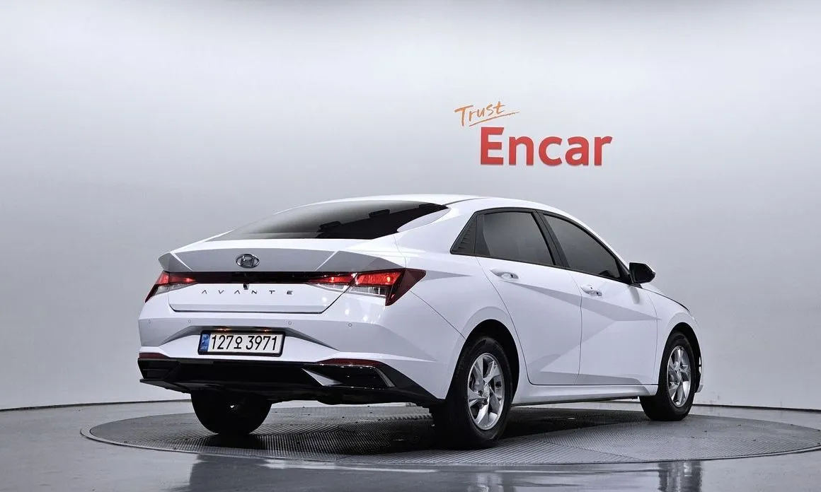 Hyundai AVANTE — фото 4