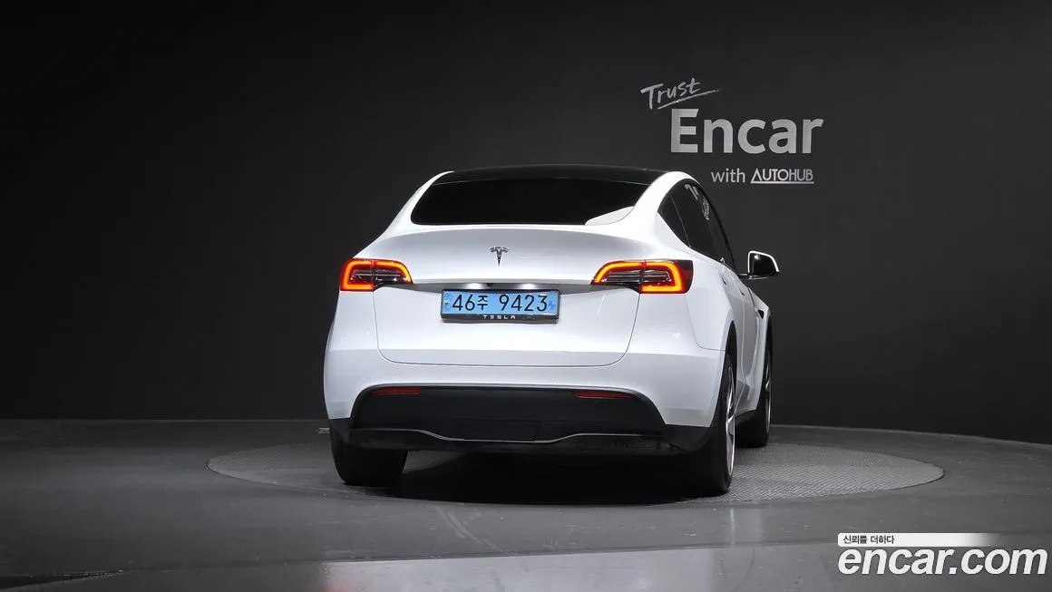 Tesla Model Y — фото 2