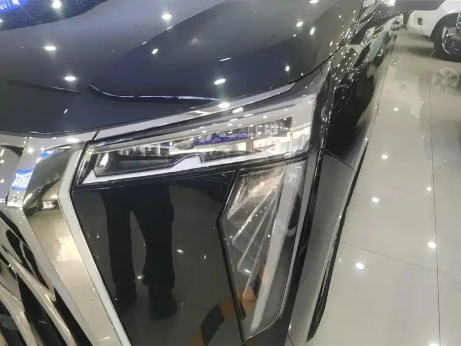GAC Motor Trumpchi M8 — фото 8