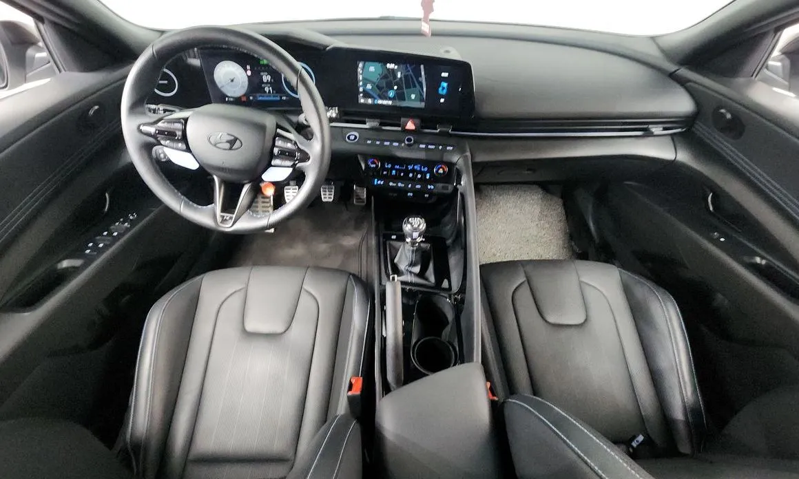 Hyundai AVANTE — фото 2
