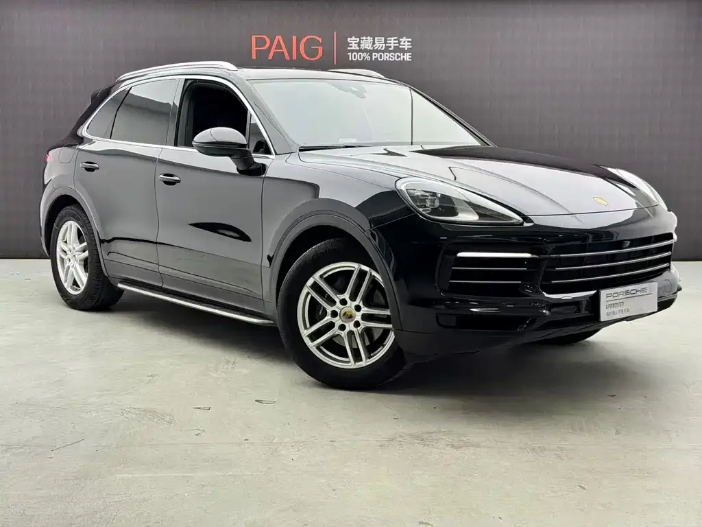 Porsche Cayenne — фото 1