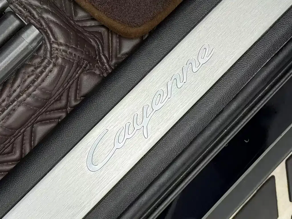 Porsche Cayenne — фото 7
