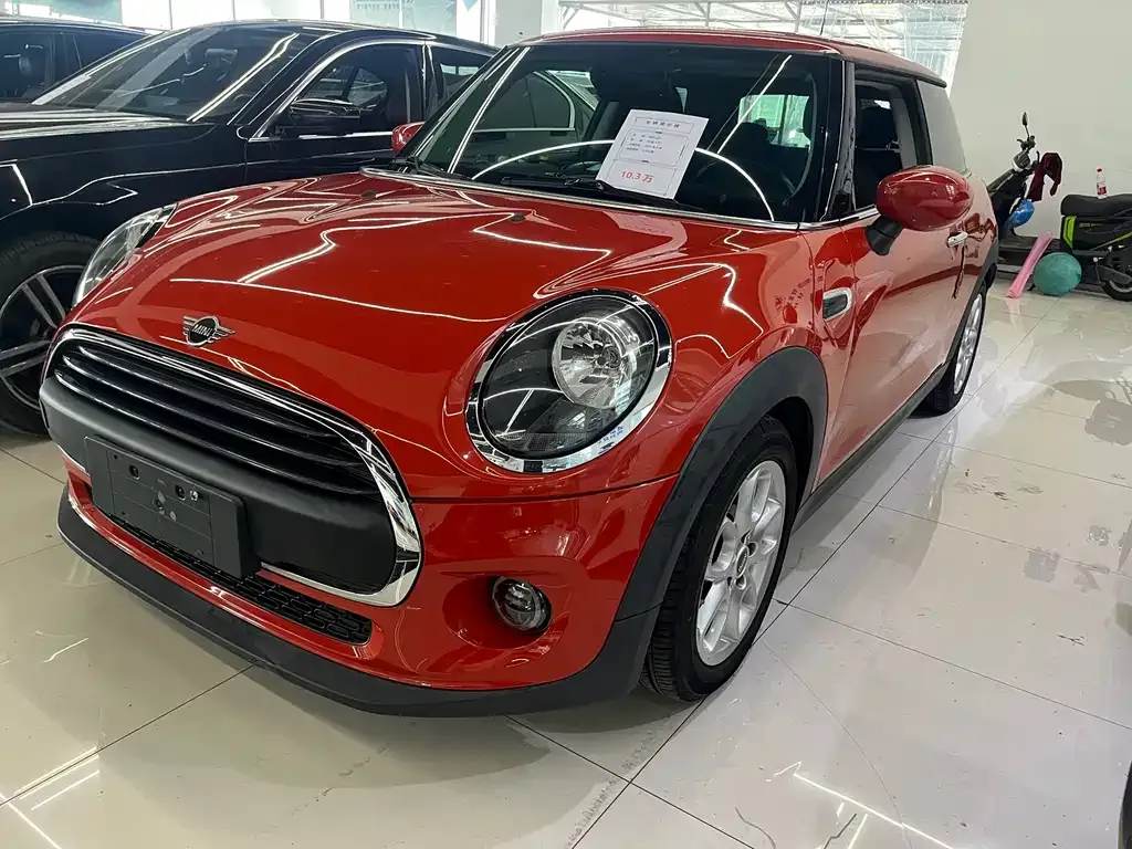 MINI Cooper (3-door) — фото 1