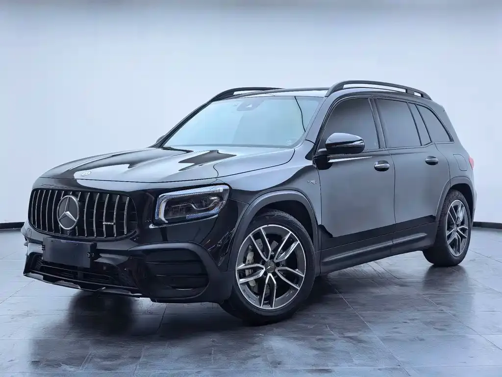 Mercedes-Benz GLB AMG — фото 1