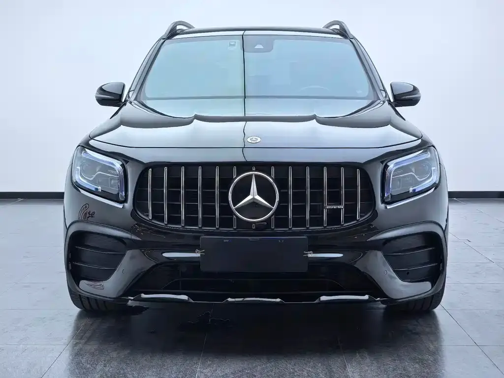 Mercedes-Benz GLB AMG — фото 3