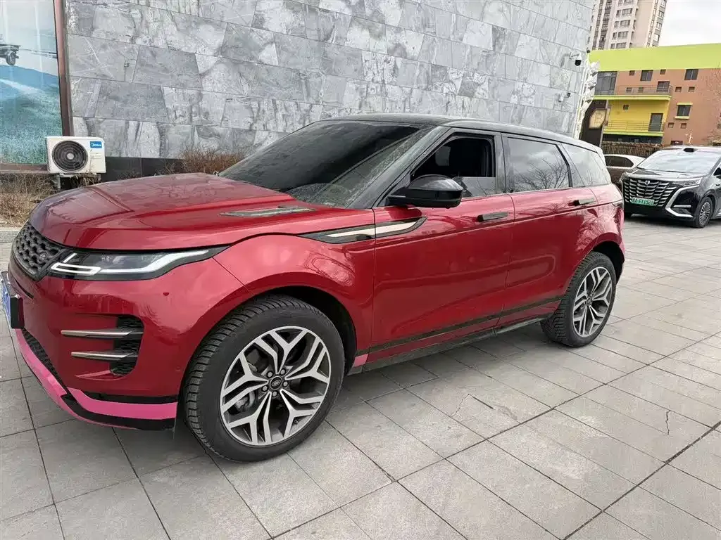 Land Rover Evoque — фото 1
