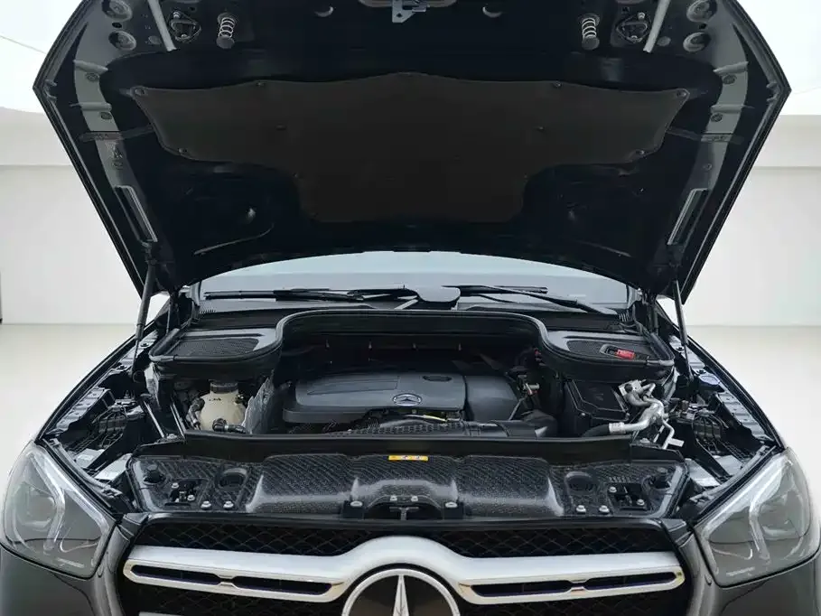 Mercedes-Benz GLE — фото 7