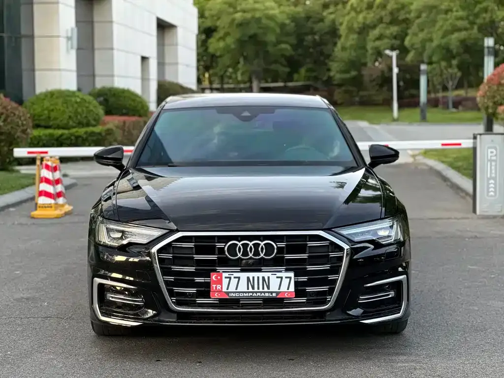 Audi A6L — фото 2