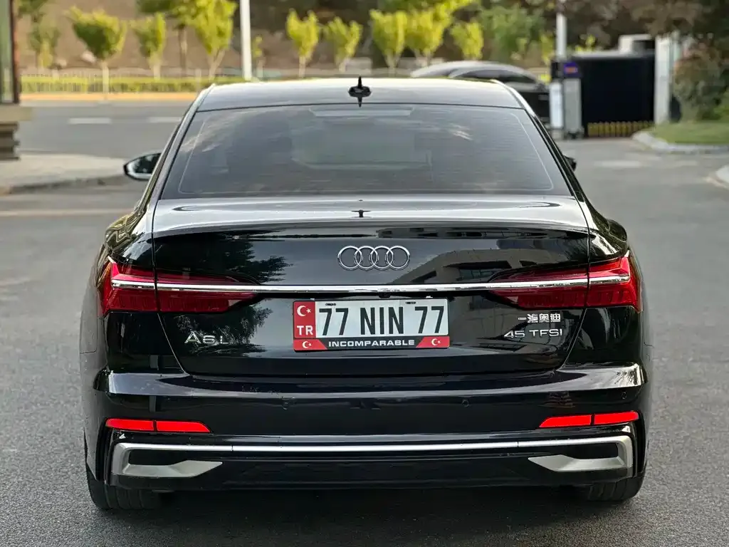 Audi A6L — фото 4
