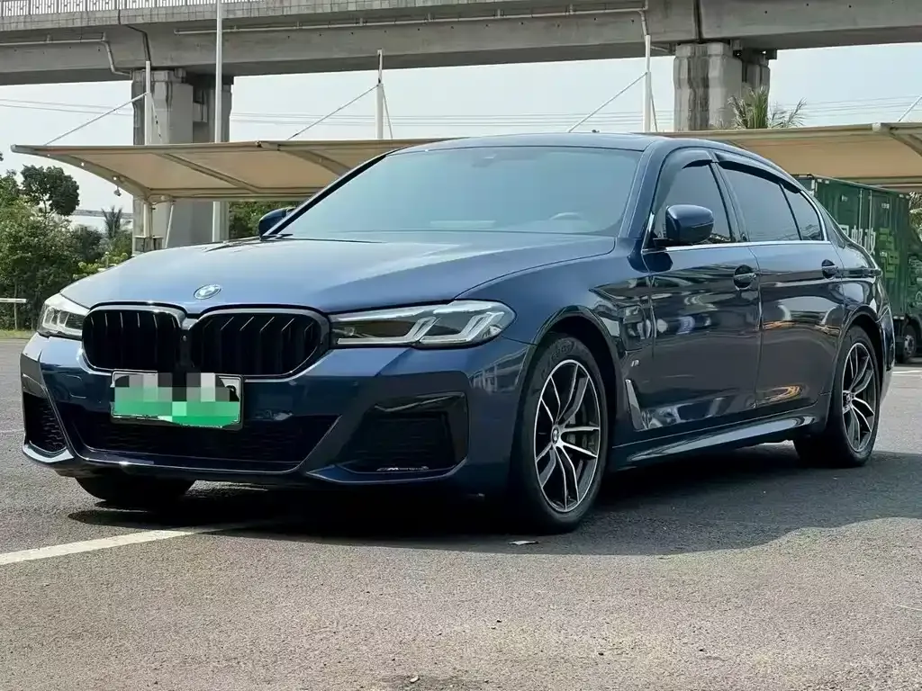 BMW 5 Series New Energy — фото 1