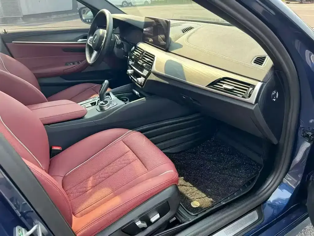 BMW 5 Series New Energy — фото 4