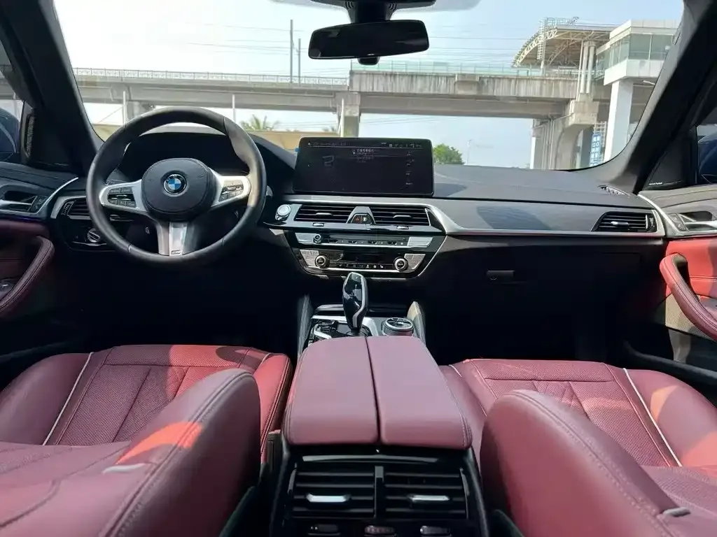 BMW 5 Series New Energy — фото 3