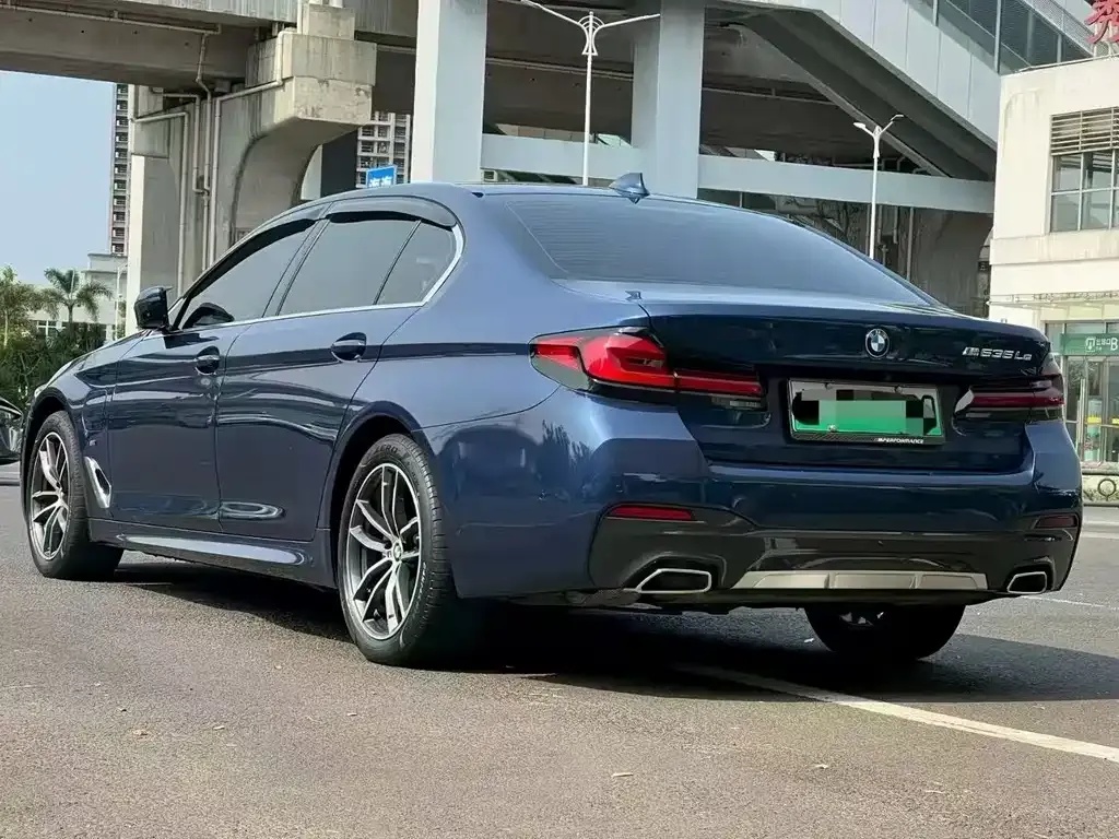 BMW 5 Series New Energy — фото 9
