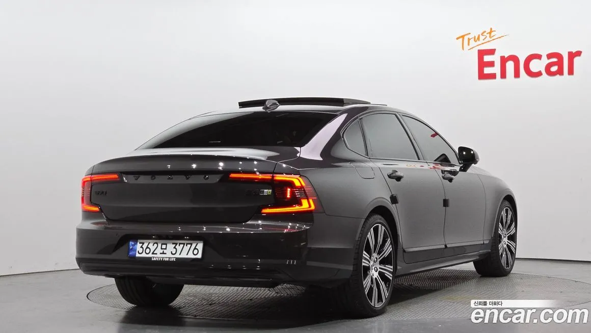 Volvo S90 — фото 7