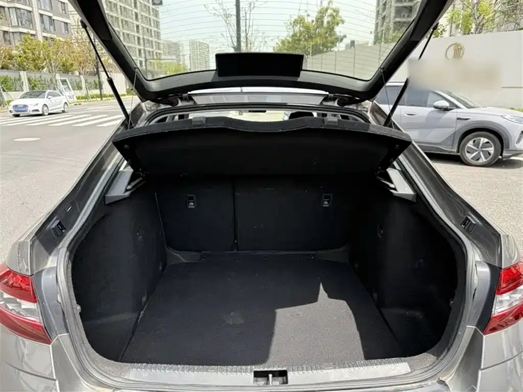 Skoda Octavia — фото 5