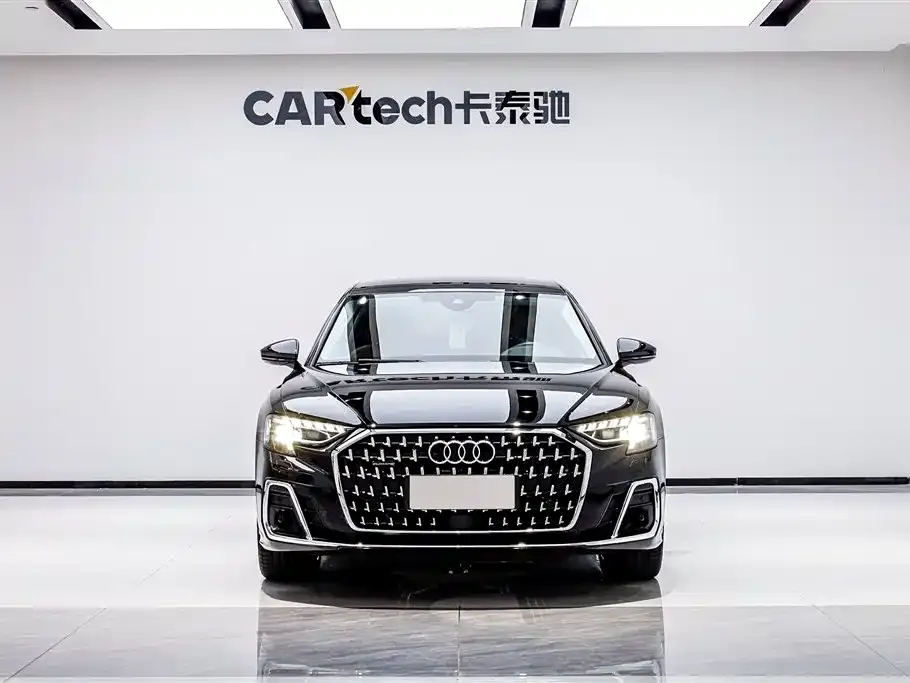 Audi A8 — фото 2