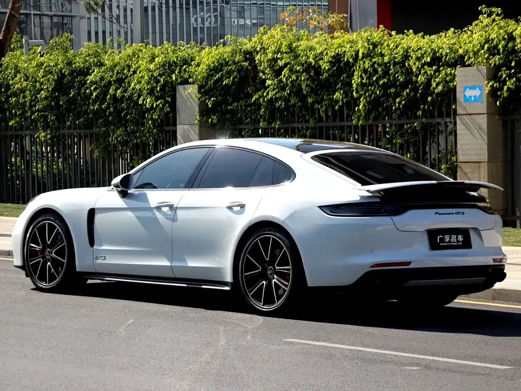 Porsche Panamera — фото 9