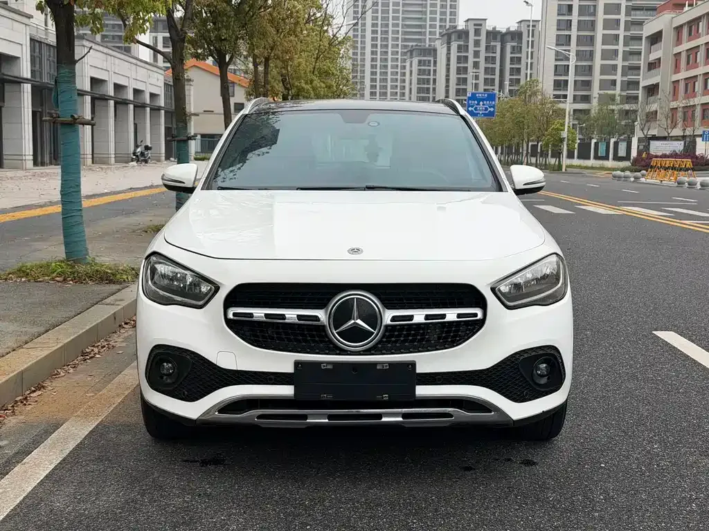 Mercedes-Benz GLA — фото 7