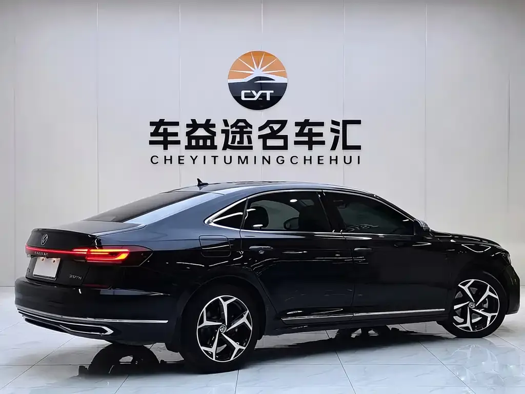 Volkswagen Passat — фото 4