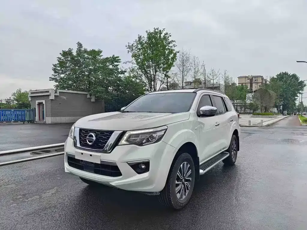 Nissan Terra — фото 1