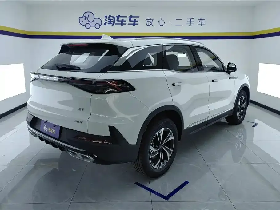 BAIC X7 — фото 4