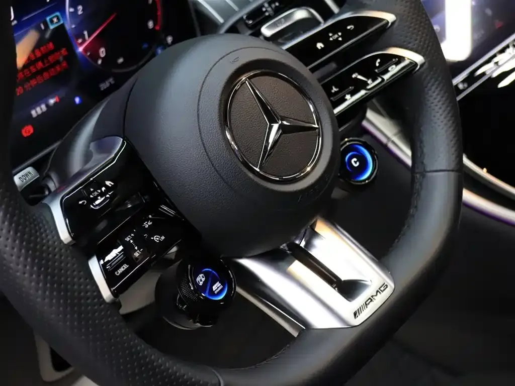 Mercedes-Benz GLC AMG — фото 4
