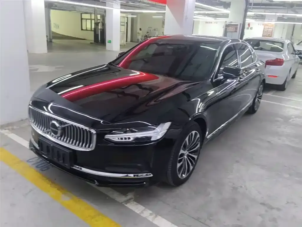 Volvo S90 — фото 1