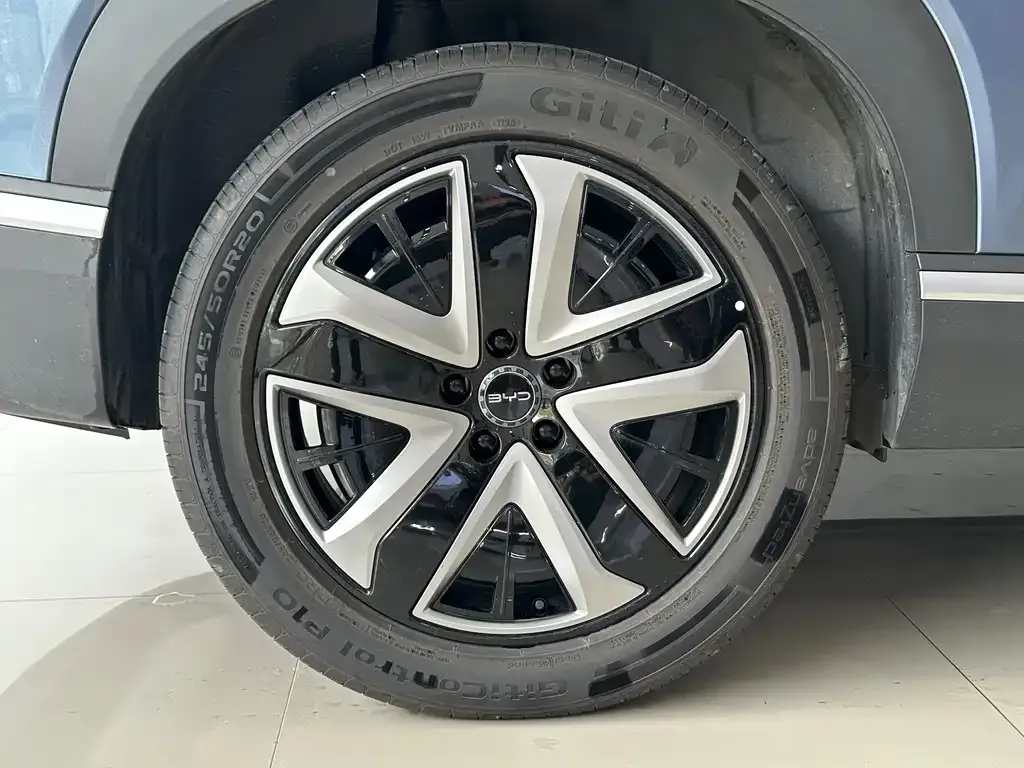 BYD Hiace 07 DM-i — фото 8