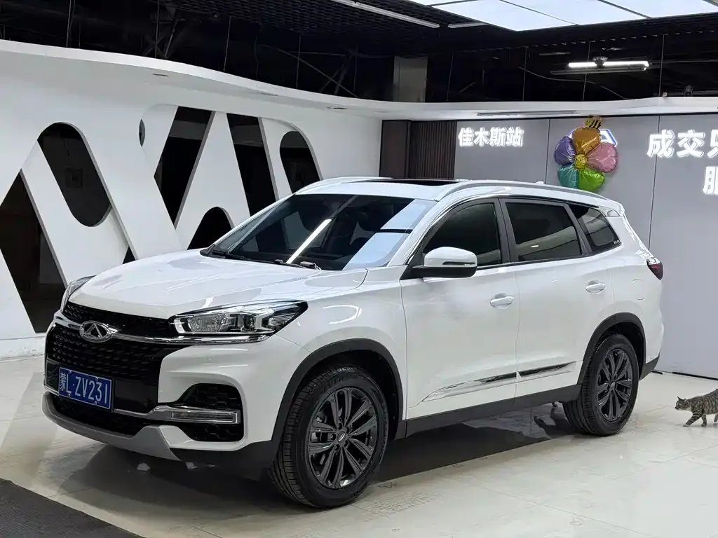 Chery Tiggo 8 — фото 1