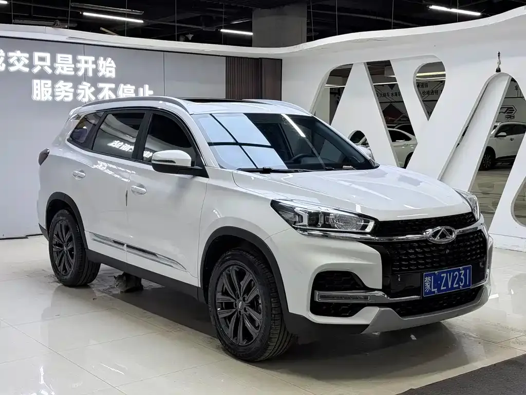 Chery Tiggo 8 — фото 10
