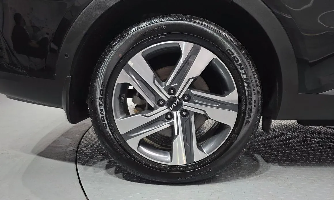 Kia Sorento — фото 10