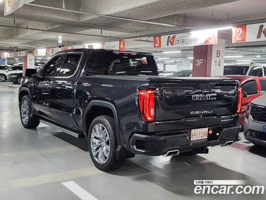 GMC Sierra — фото 10