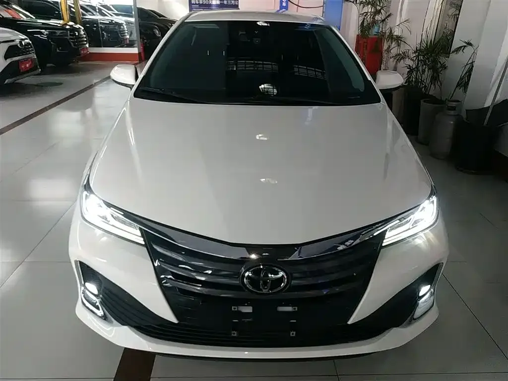 Toyota Allion — фото 3
