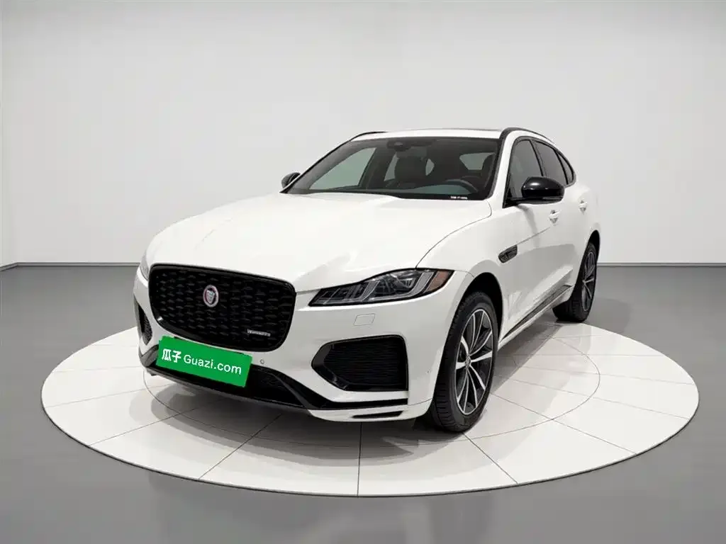 Jaguar F-PACE — фото 1