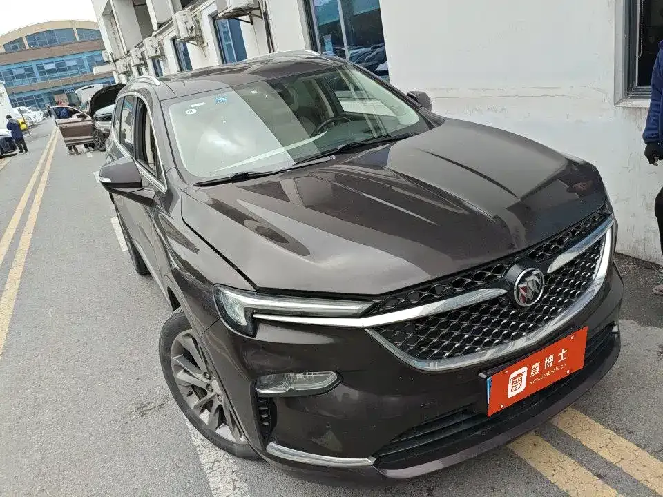 Buick Enclave — фото 1