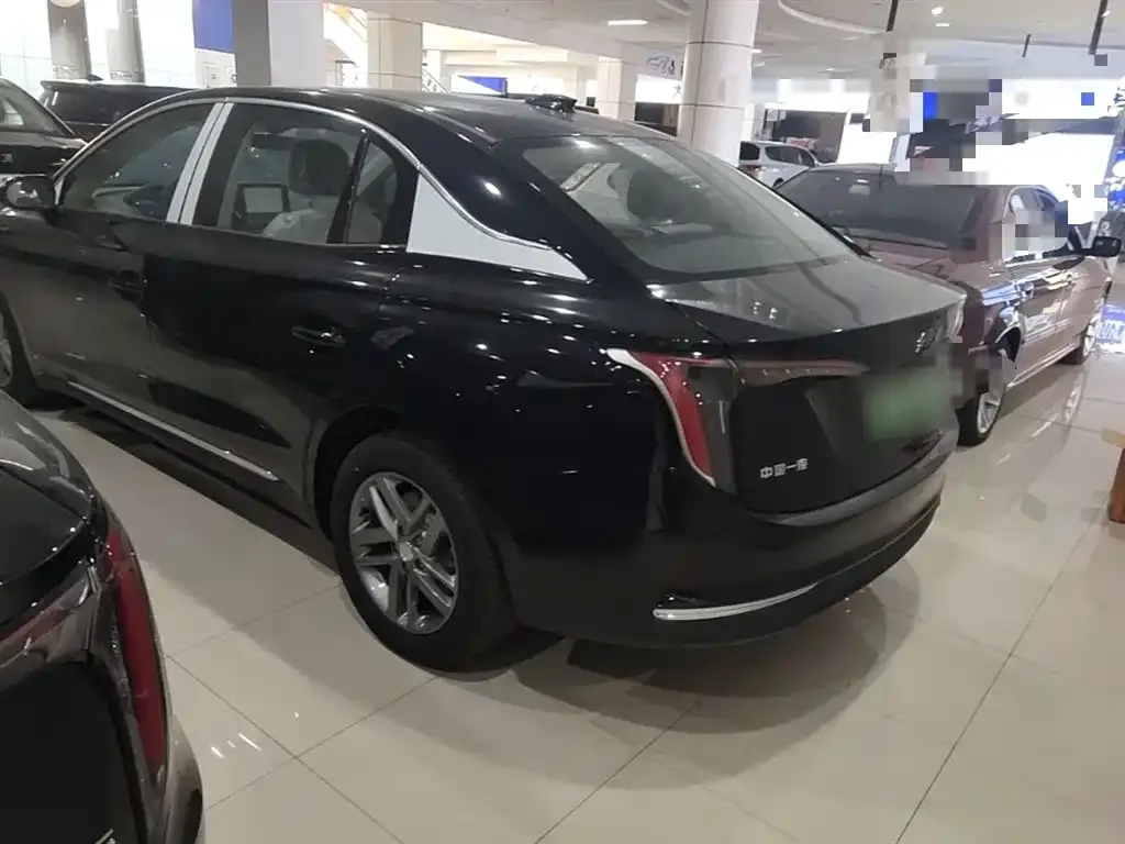 Hongqi E-QM5 — фото 2
