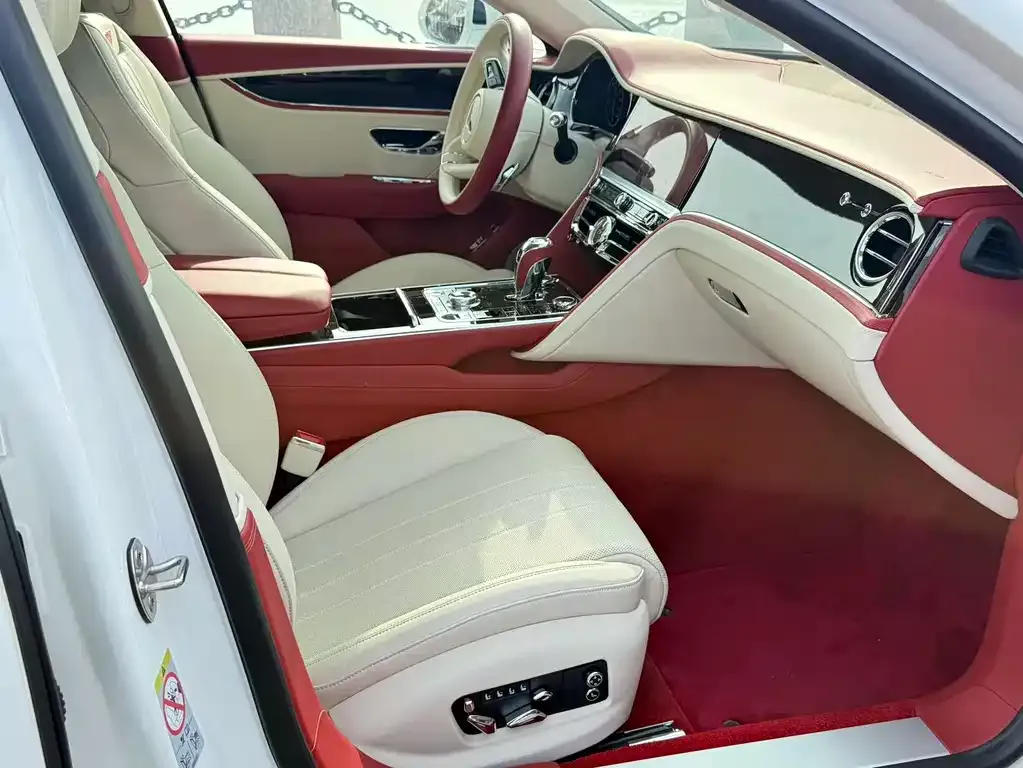 Bentley Flying Spur — фото 5