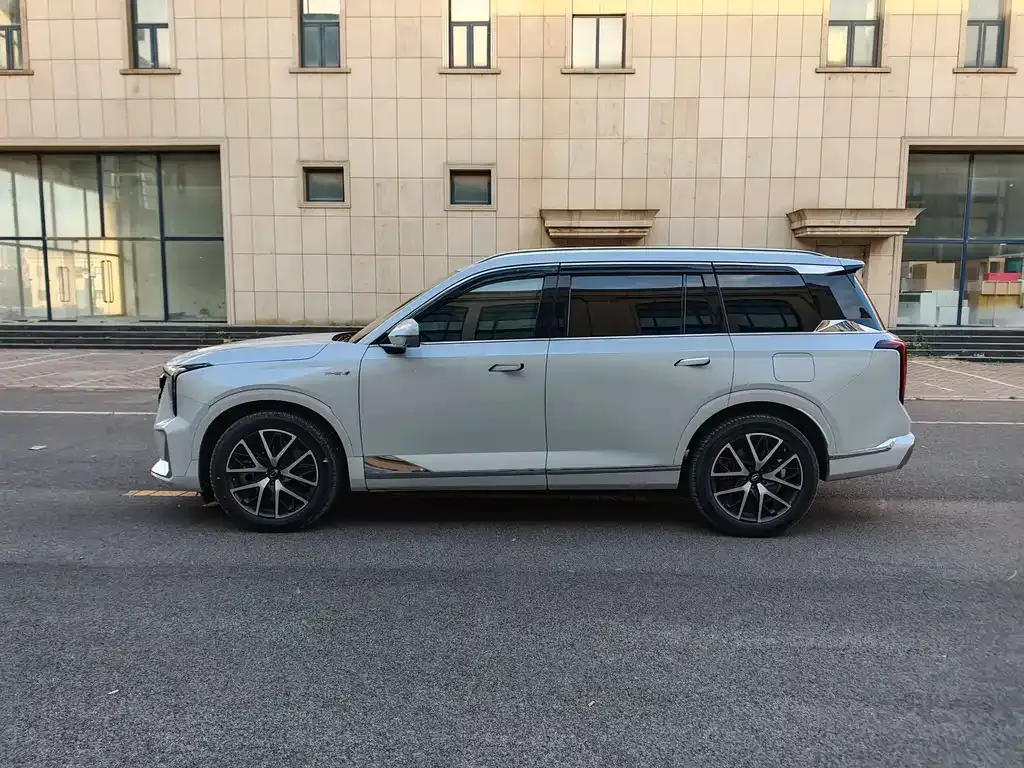 GAC Motor Trumpchi ES9 — фото 4