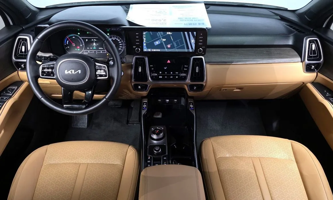 Kia Sorento — фото 9