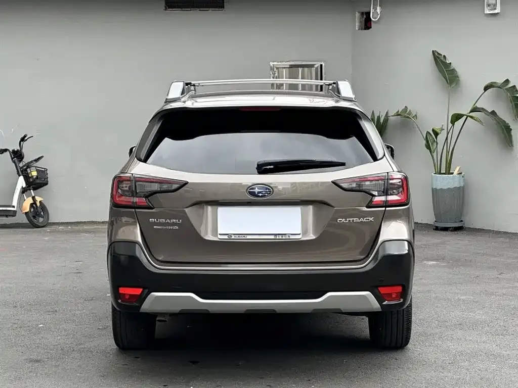 Subaru Outback — фото 3