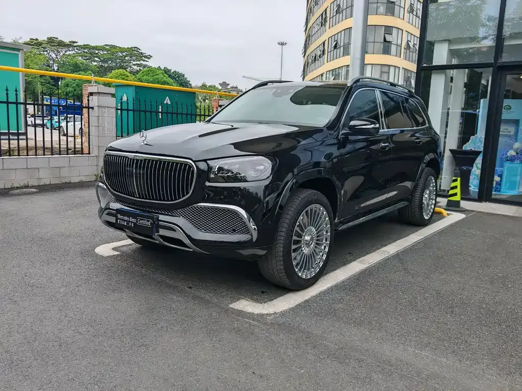 Mercedes-Benz GLS — фото 1