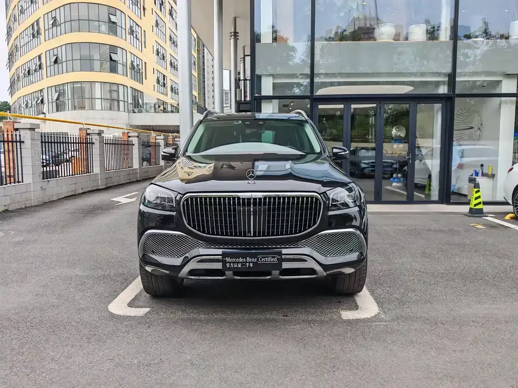 Mercedes-Benz GLS — фото 6