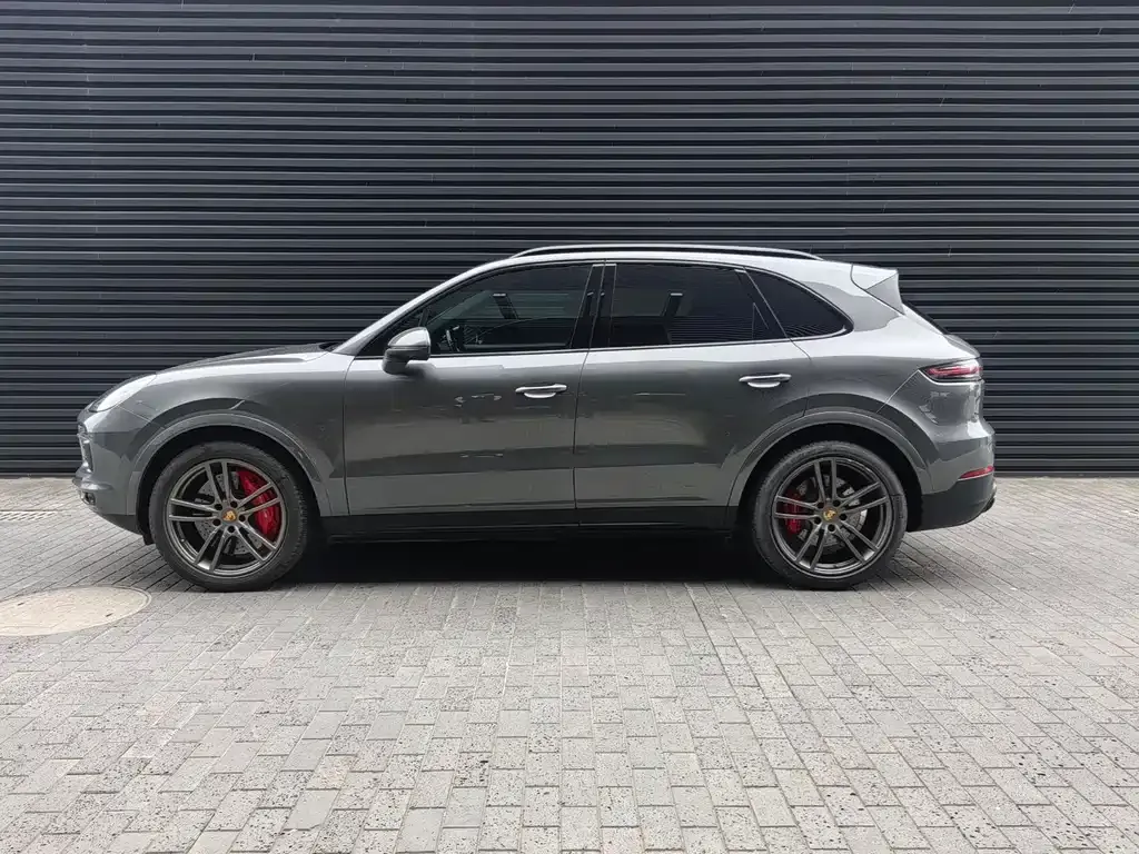 Porsche Cayenne — фото 8