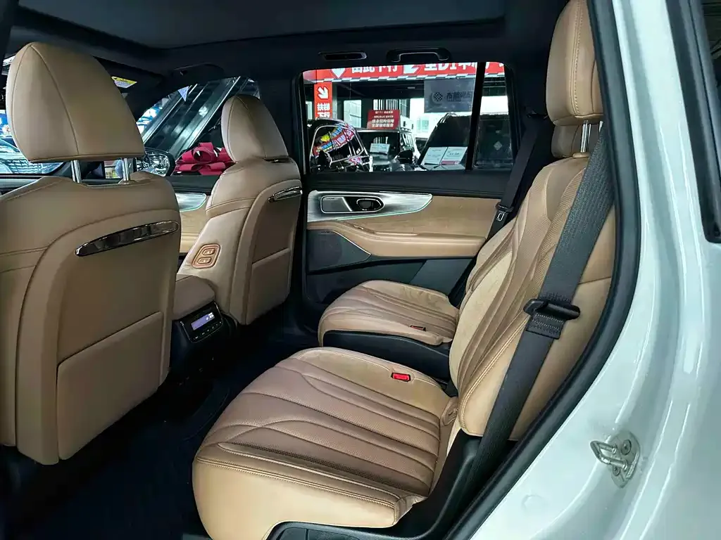 GAC Motor Trumpchi ES9 — фото 4