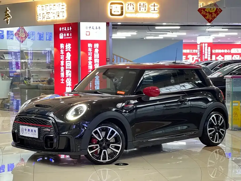 MINI JCW (John Cooper Works) — фото 1