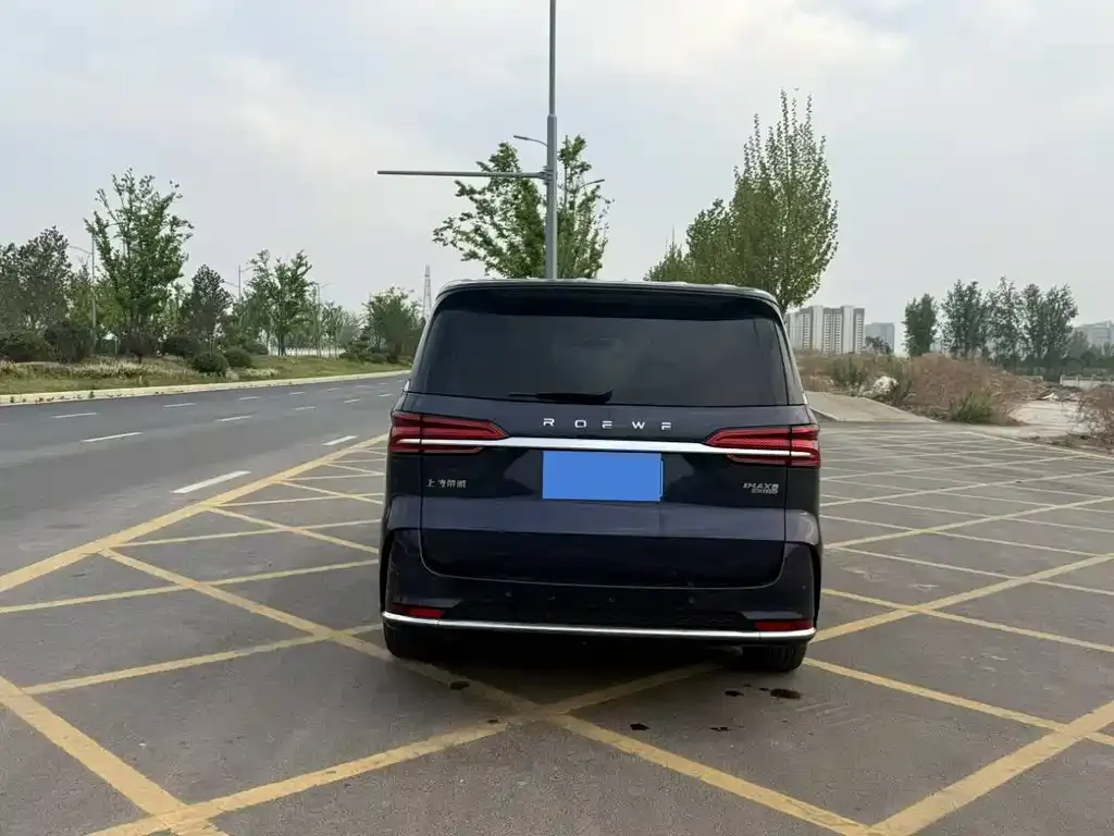Roewe iMAX8 — фото 2