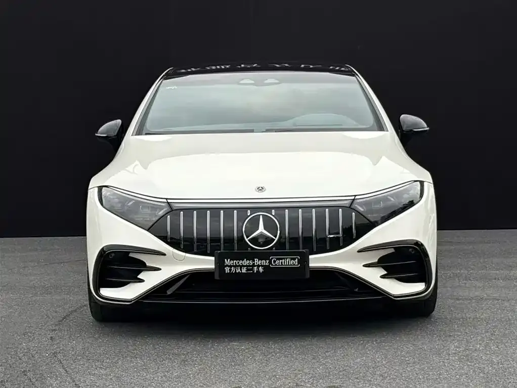 Mercedes-Benz EQS AMG — фото 5