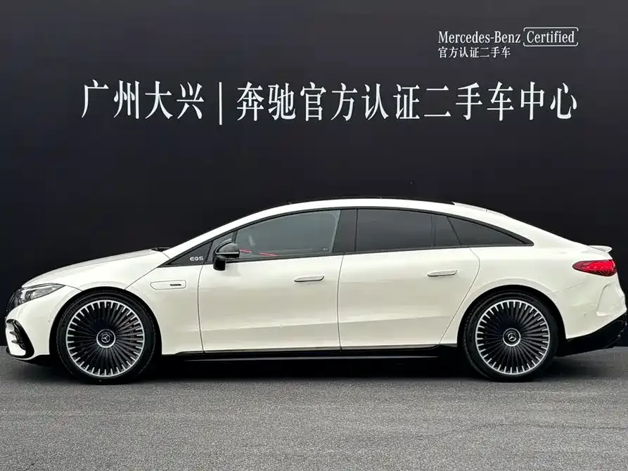 Mercedes-Benz EQS AMG — фото 3